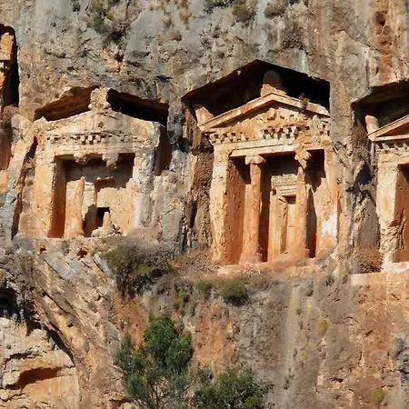 Hera *